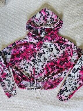 Graphic Print Cropped Hooded Sweatshirt